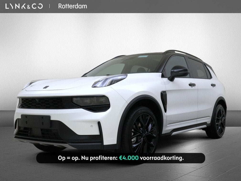 Lynk & Co 01 MORE | GRATIS TREKHAAK | Panoramadak | 360 ca