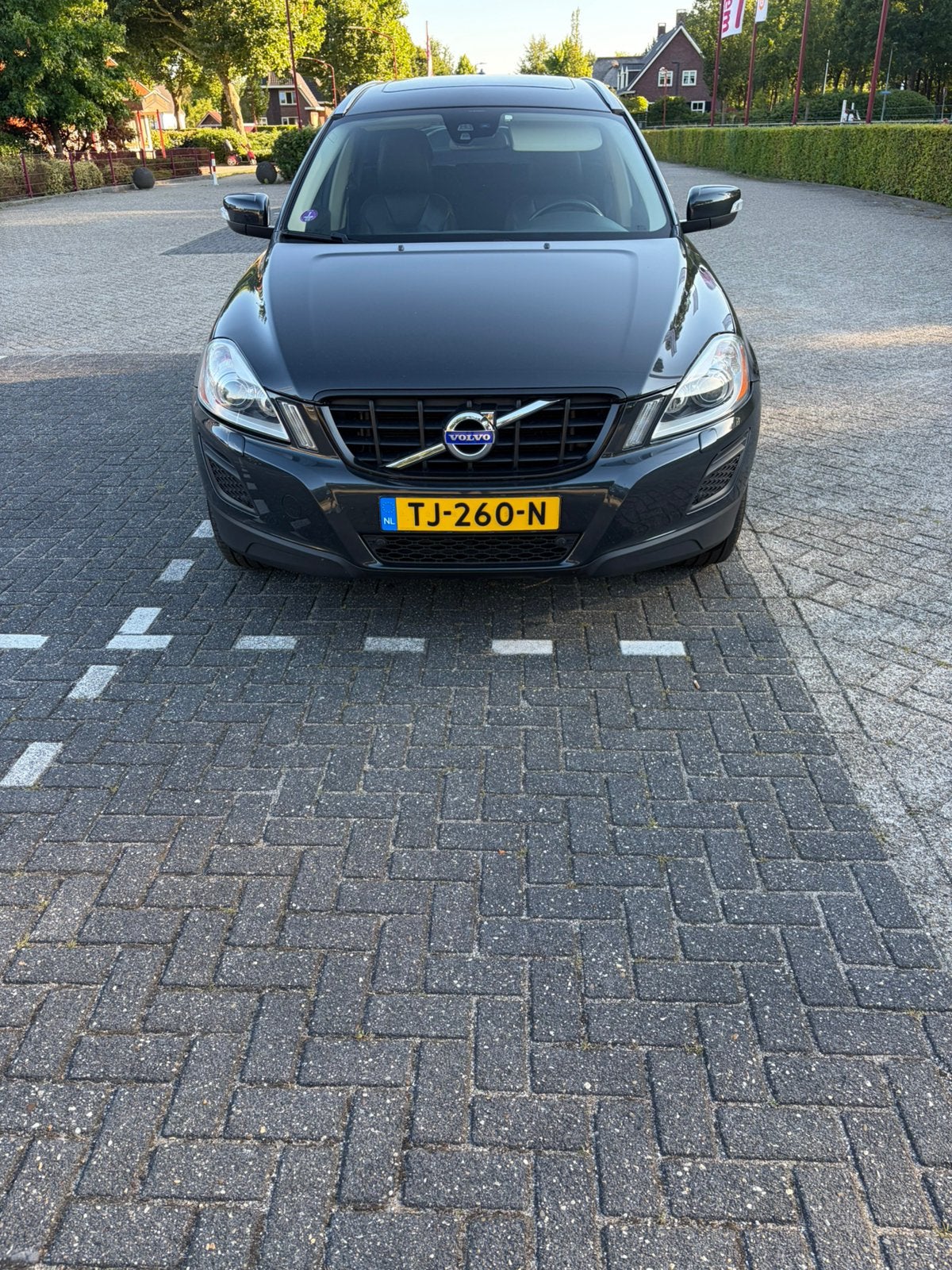 Volvo XC60 T6 AWD 305PK | Pano | Leer | Trekhaak, Automaat, 1738 kg, 2000 kg, Leder