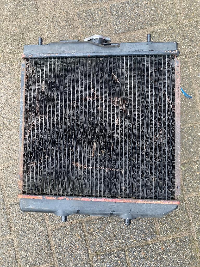 radiator Dahatsu Charade G200 G2021640087F31, Ophalen, Gebruikt, Daihatsu