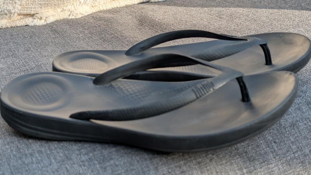 Zwarte Fitflop slippers maat 38, weinig gedragen, Ophalen of Verzenden