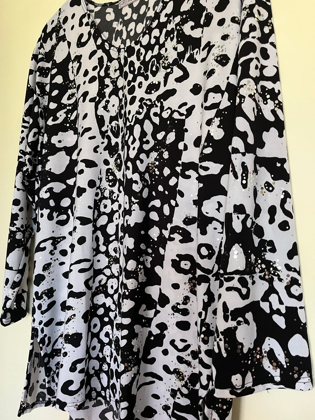 Magna tuniek met dierenprint en glitter - Zwart/Wit, Zwart, Maat 46/48 (XL) of groter, Ophalen of Verzenden, Zo goed als nieuw