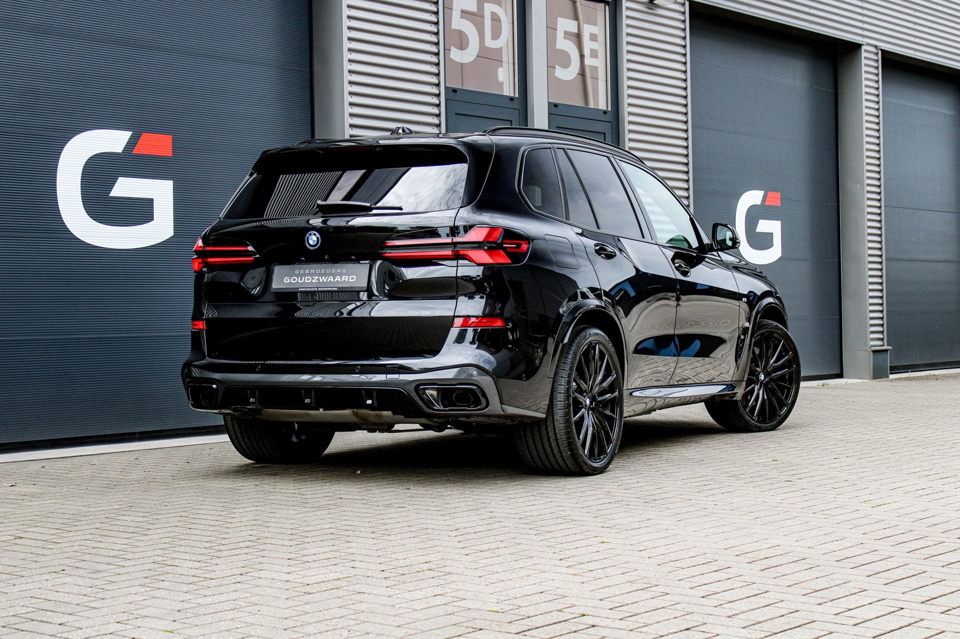 BMW X5 XDrive50e M-Sport | Panoramadak | Softclose | Harman, Auto's, Automaat, Gebruikt, Zwart, Bedrijf