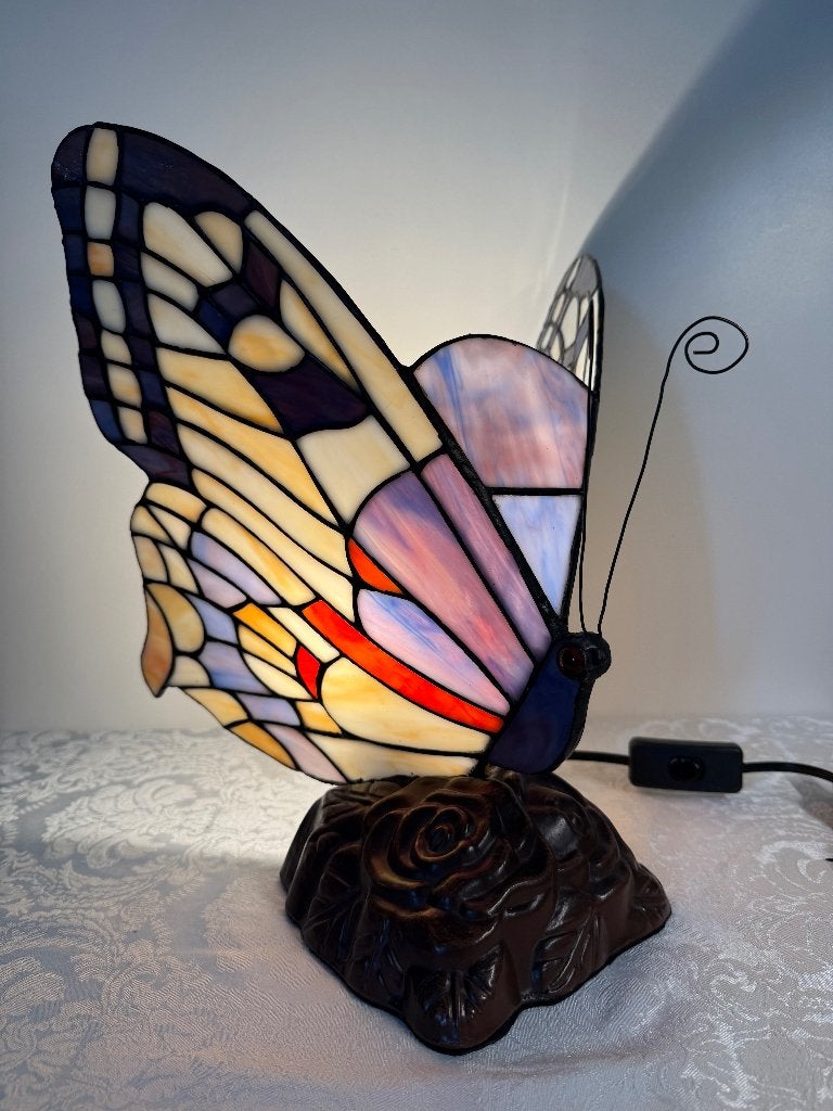 TIFFANY STYLE GROTE VLINDERLAMP van MABRILUX SPRL, B, Tiffany lamp, 33 cm, Met schakelaar, Ophalen of Verzenden