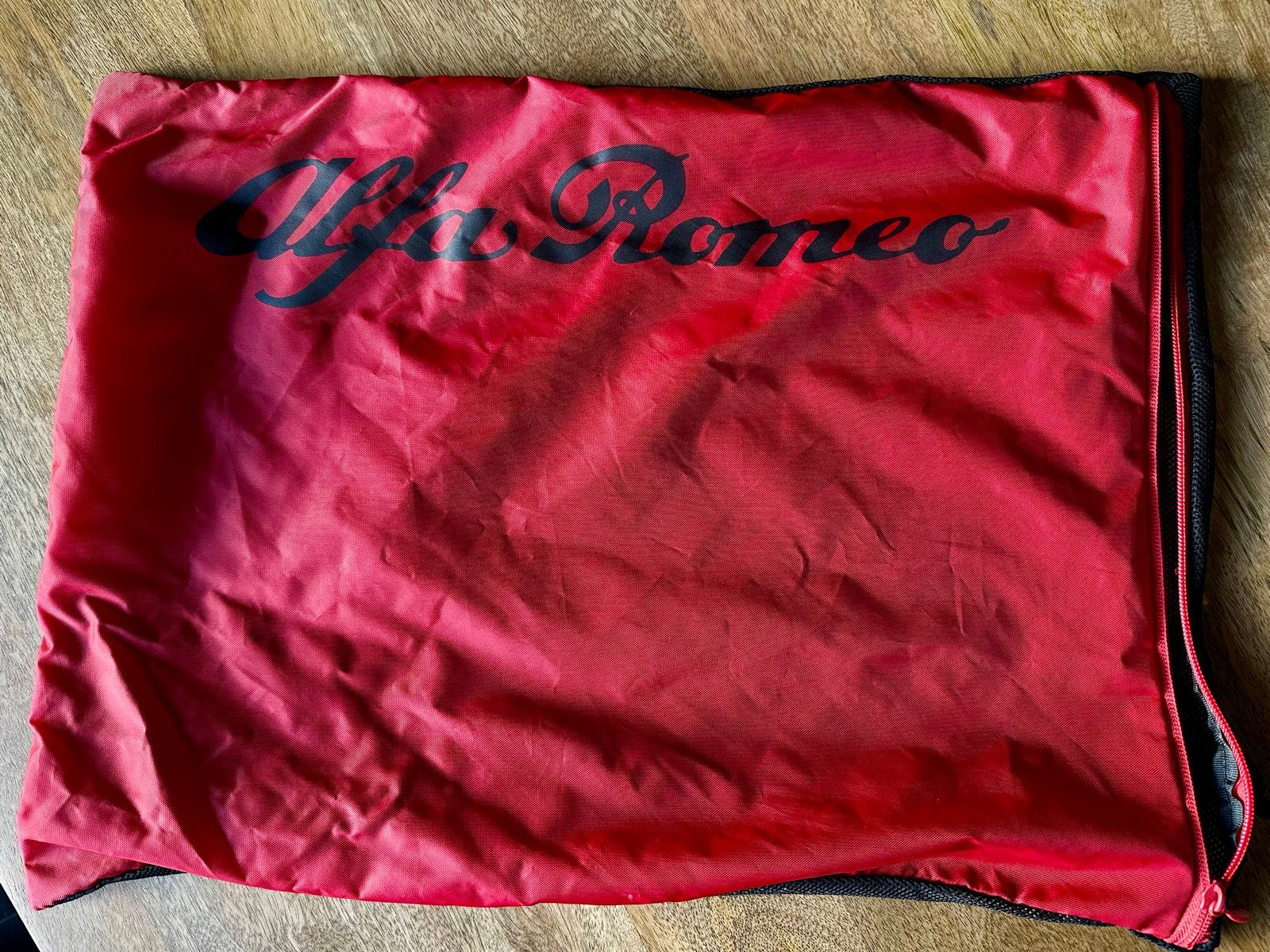Alfa Romeo opbergtas / sporttas rood met zwart logo, Ophalen of Verzenden, Zo goed als nieuw