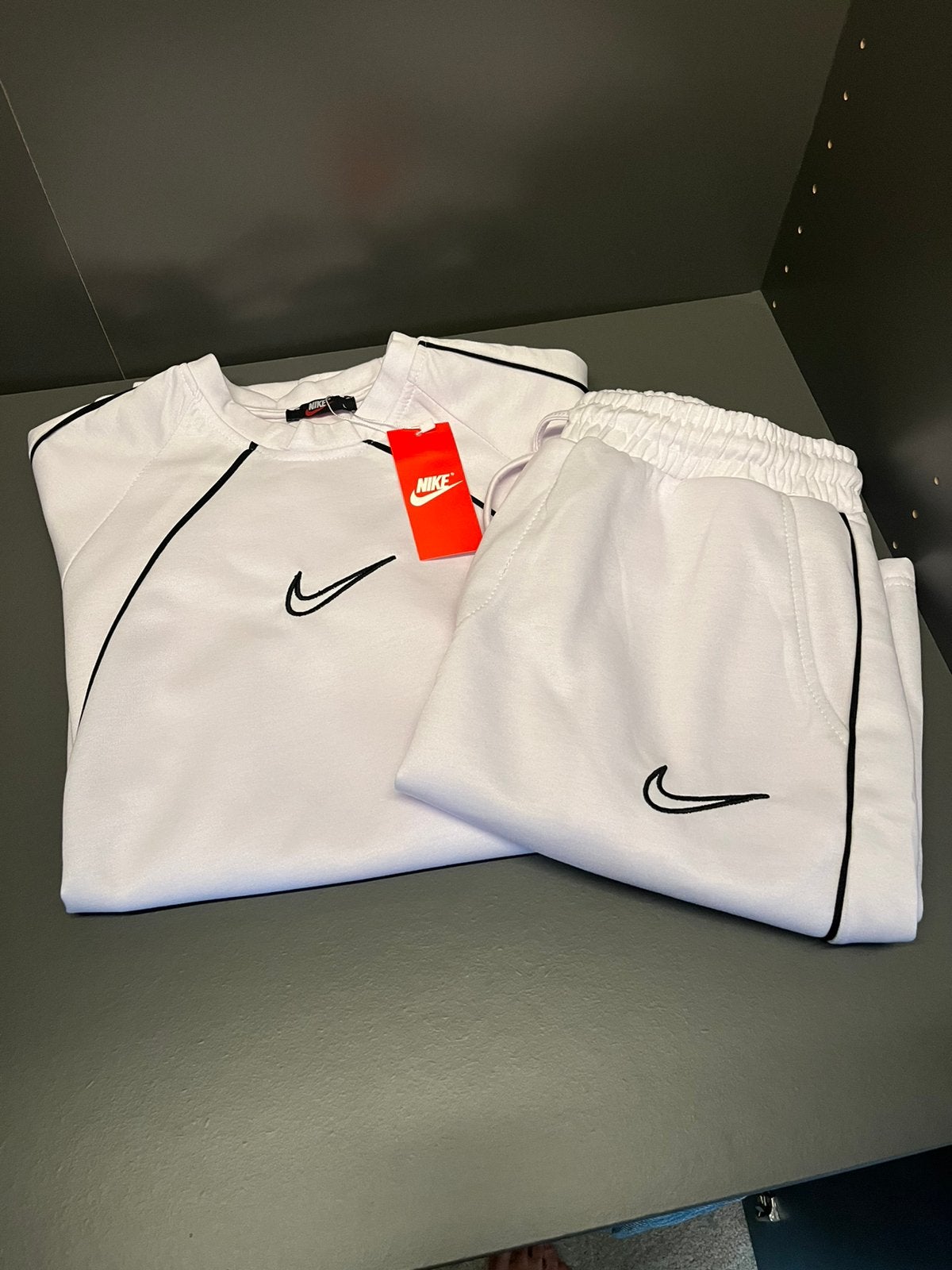 Witte Nike set, Verzenden, Nieuw, Overige maten