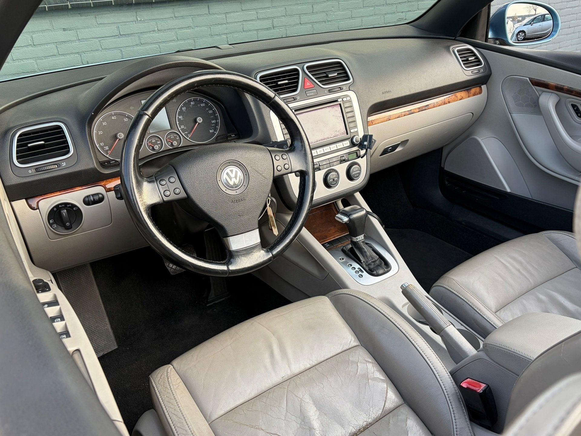 Volkswagen Eos 2.0 T-FSI / Leder / Automaat / LEES TEKST, Auto's, Gebruikt, 4 cilinders, Bedrijf, Eos