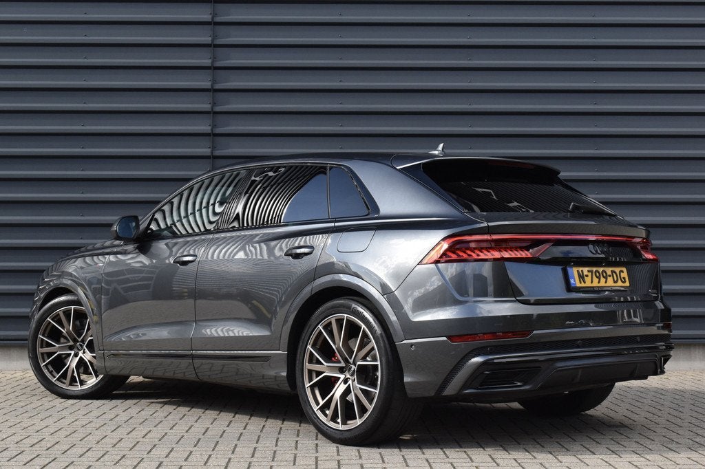 Audi Q8 55 TFSI e Quattro Pro Line S | ACC | RS-Seats | Head, Automaat, Gebruikt, 2995 cc, Bedrijf