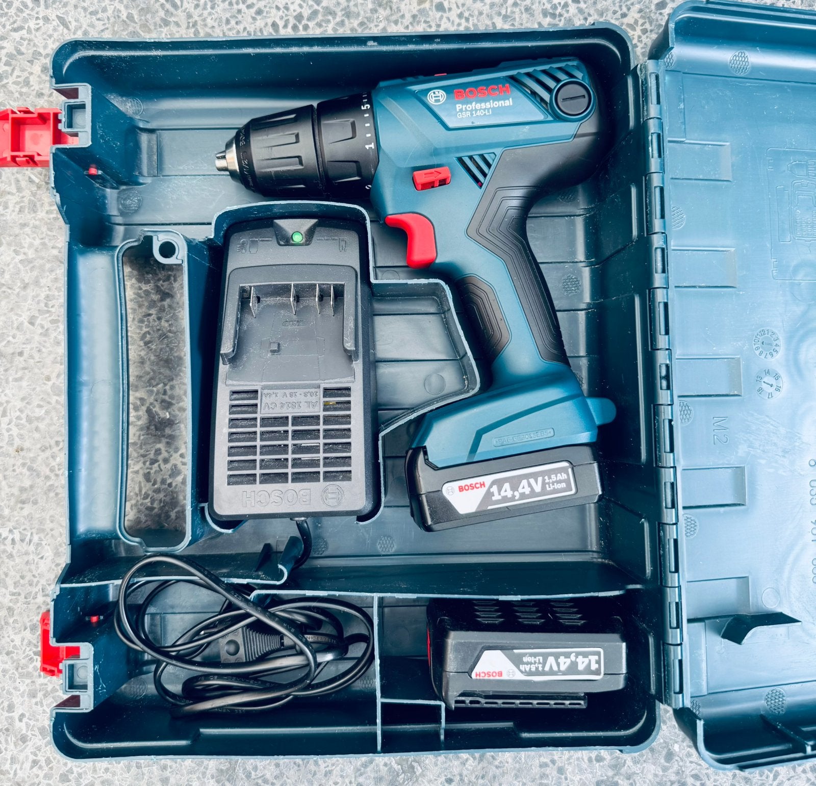 Bosch GSR 140-Li professional accuboormachine., Ophalen of Verzenden, Zo goed als nieuw, Boor- en Schroefmachine