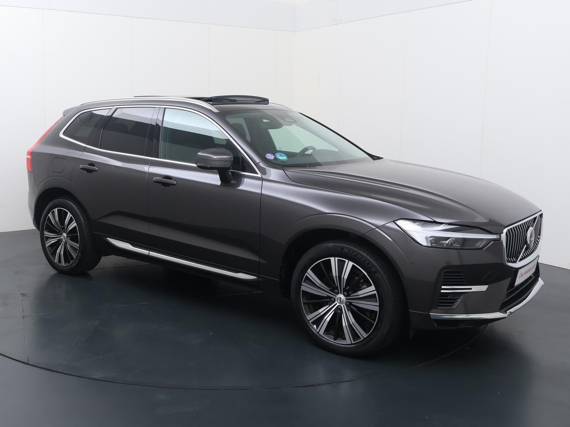 Volvo XC60 2.0 T6 Plug-in hybrid AWD Core Bright | 350 PK |, Auto's, Volvo, 12 maanden, Stof, Gebruikt, Euro 6