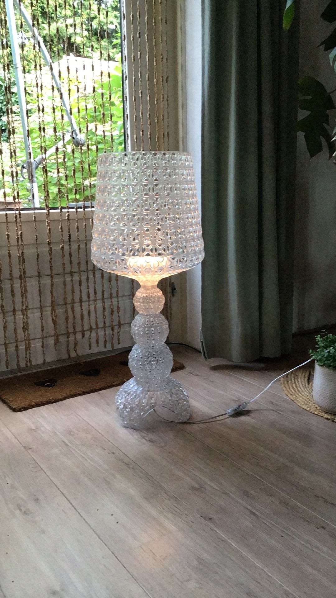 Kartell Unieke transparante tafellamp met patroon, Huis en Inrichting, Lampen | Tafellampen, Ophalen, Kunststof, Wit, Met stekker