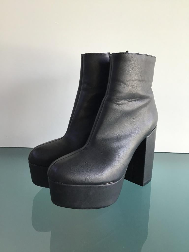 Zwarte laarzen 40 | Plateau | Gratis verzenden, Kleding | Dames, Schoenen, Zo goed als nieuw, Lage of Enkellaarzen, Zwart, Verzenden