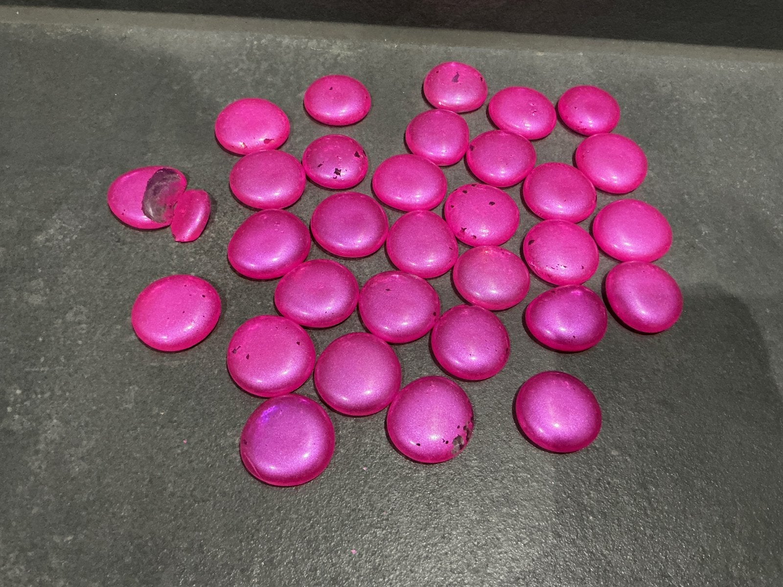 Fuchsia roze glasstenen / decoratiestenen, Ophalen of Verzenden, Zo goed als nieuw, Roze, Modern