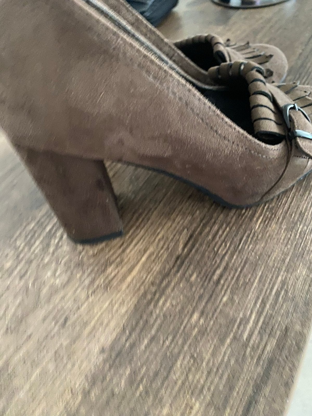 Bruine pumps met hak - Maat 36, Ophalen of Verzenden, Gedragen, Bruin, Pumps
