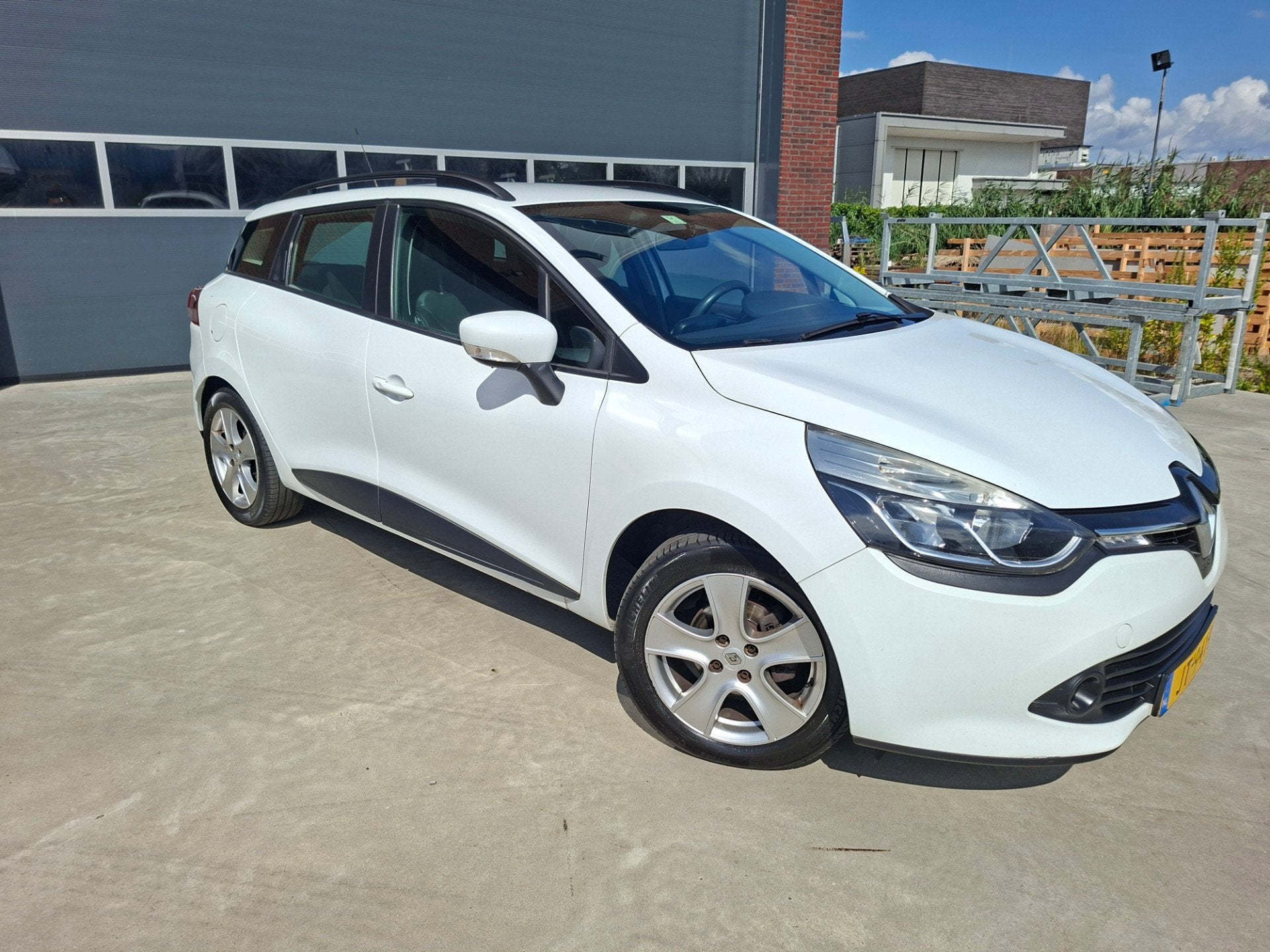 Renault Clio Estate 1.5 dCi ECO Expression AIRCO NAV LMV, Voorwielaandrijving, Stof, Gebruikt, Euro 6