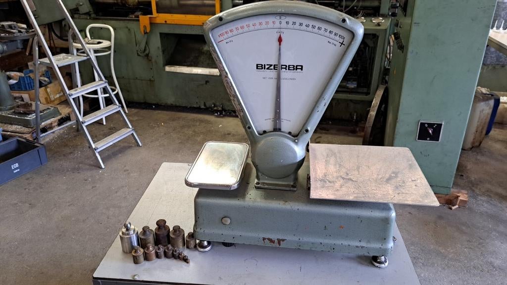 Bizerba vintage weegschaal met gewichten, Ophalen