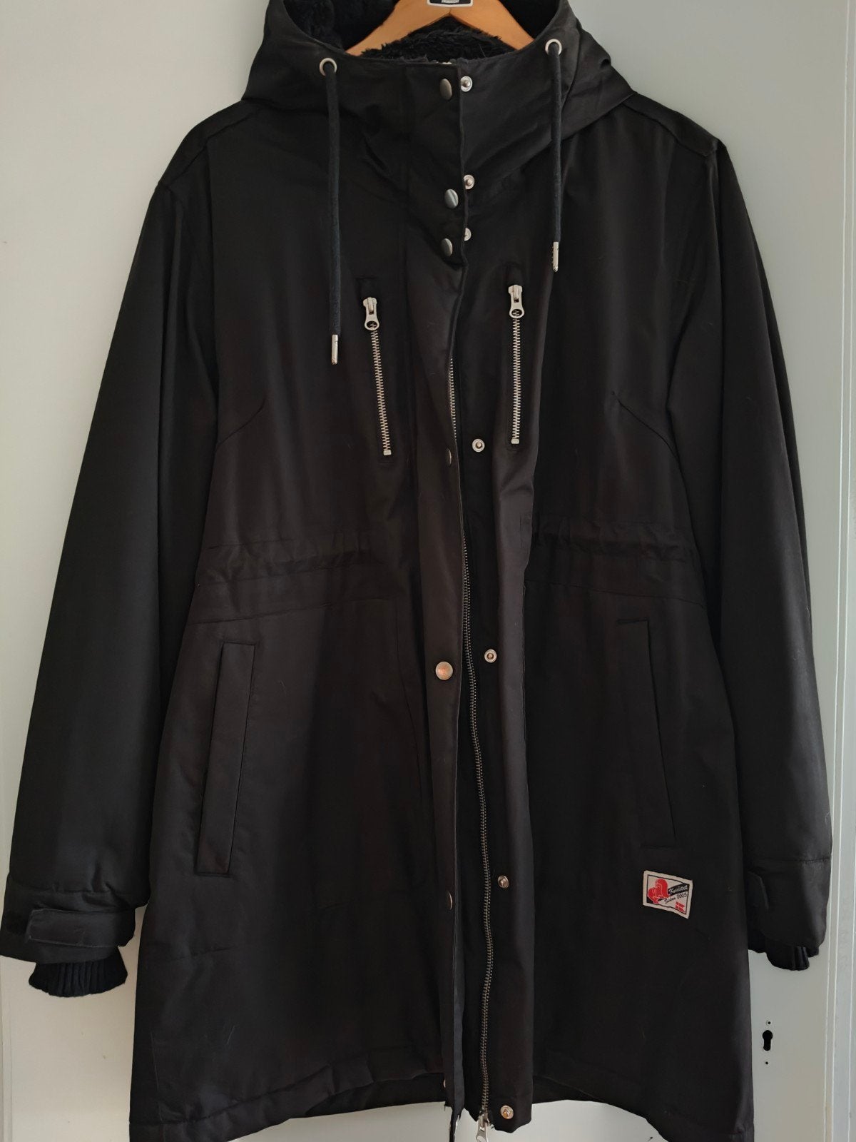 Danefae Daninge zwarte warme parka winterjas XXL, Zwart, Maat 46/48 (XL) of groter, Ophalen of Verzenden, Zo goed als nieuw