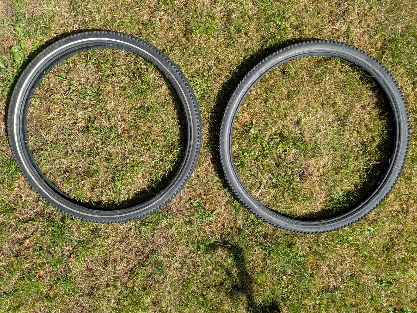 Set van 2 gebruikte 24 inch fietsbanden 50-507 / 24 x 1.95, Ophalen, Kinderfiets