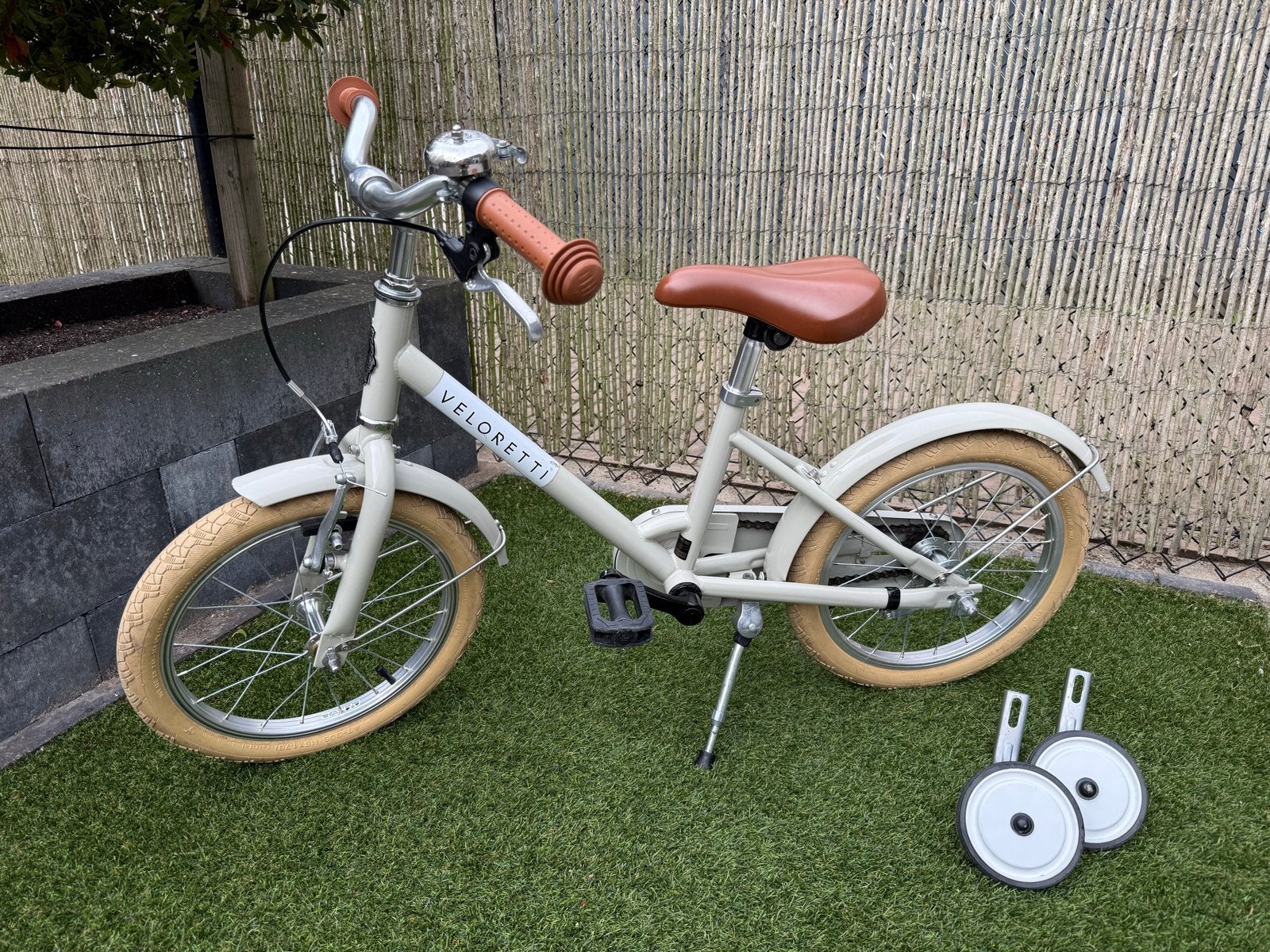 Veloretti Maxi kinderfiets (pebble grey), Fietsen en Brommers, Ophalen, Zijwieltjes, 16 tot 20 inch, Velgrem