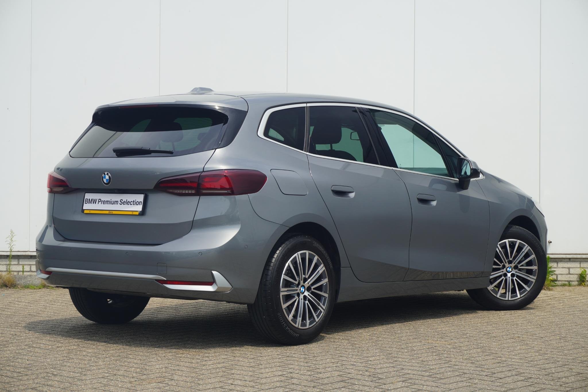 BMW 2 Serie Active Tourer 218i | Luxury Line | Harman-Kardon, Auto's, 136 pk, Gebruikt, Met garantie (alle), 1445 kg