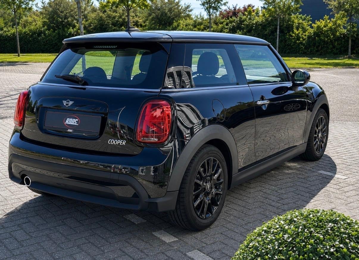 Foto 3 van MINI Cooper 1.5 Essential Navi proff | Apple Carplay
