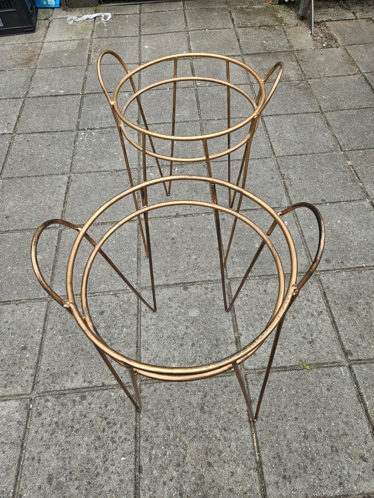 Set van 2 Vintage Plantenstandaards - Goudkleurig Metaal, Huis en Inrichting, Woonaccessoires | Overige, Vintage, Gebruikt, Ophalen of Verzenden