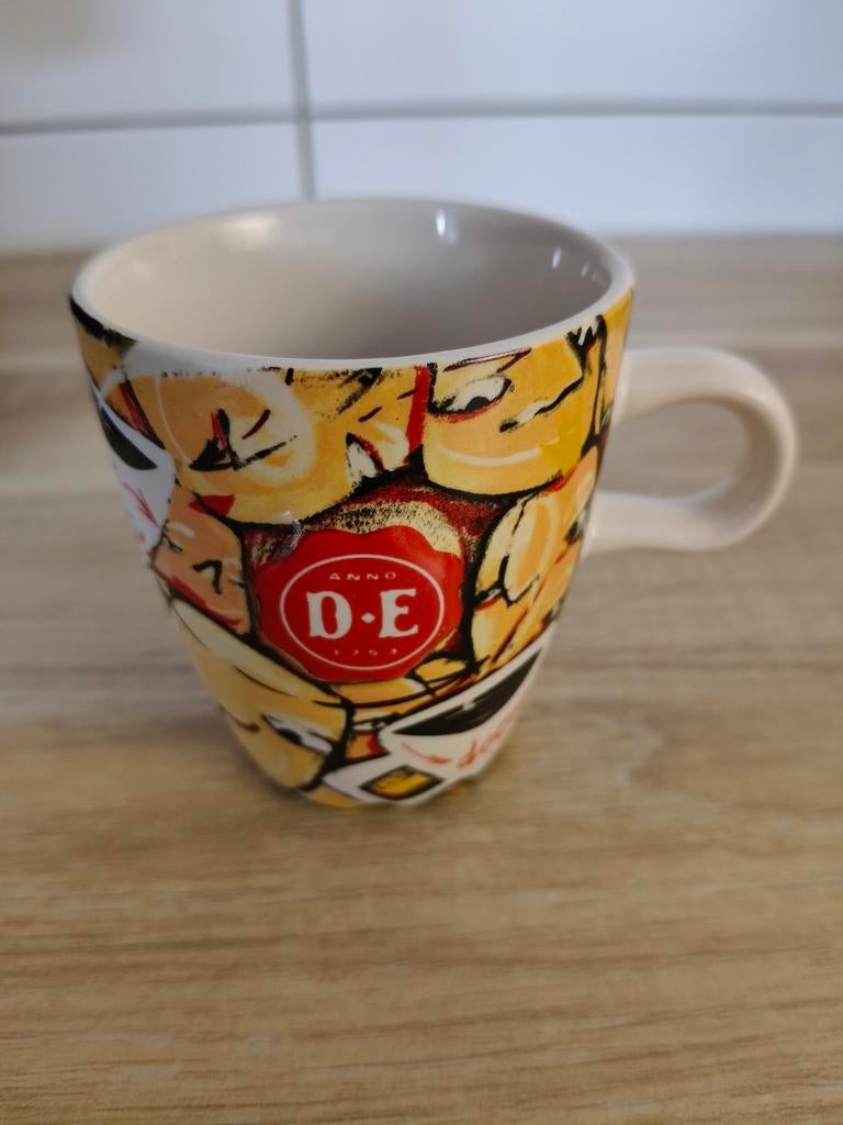 Douwe Egberts kopje, Ophalen of Verzenden, Steen/keramiek, Meerkleurig, Overige merken