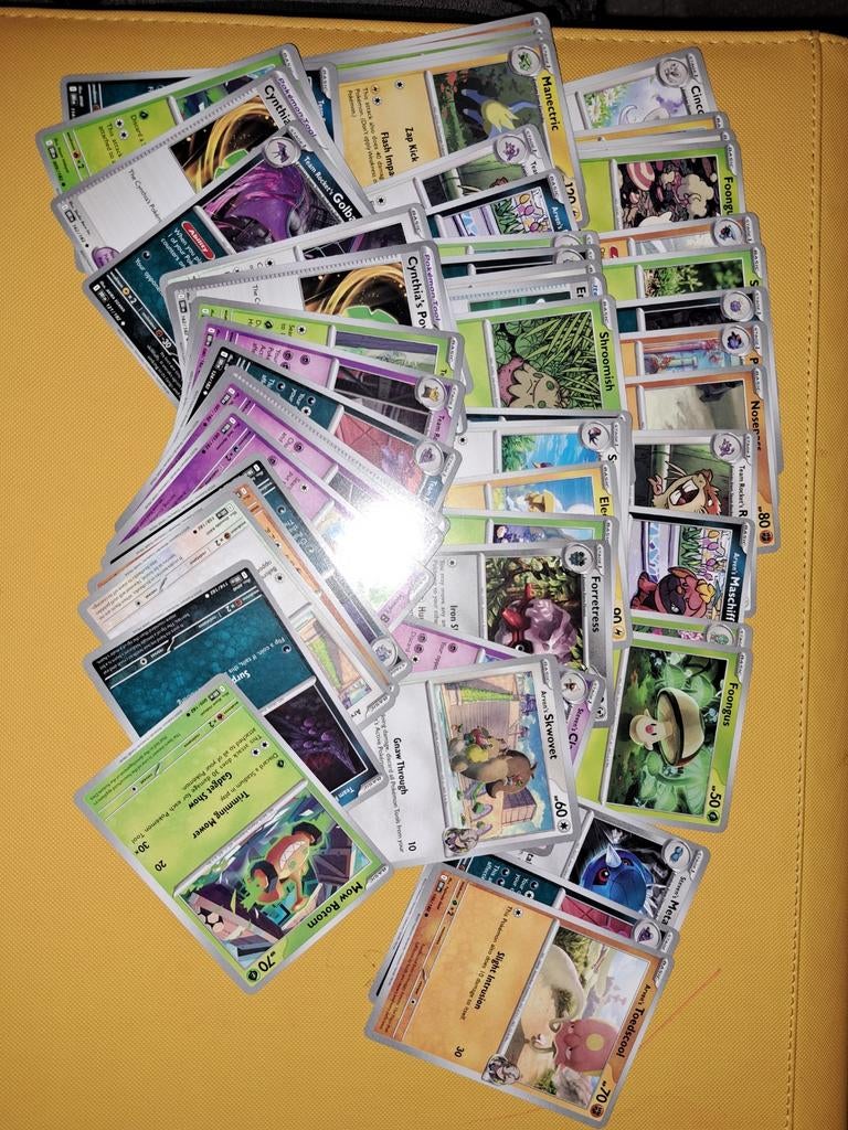 50 kaarten  mystery alles 1x . €5 10x rev 3 x ex 2 x pokebal, Ophalen of Verzenden, Nieuw, Meerdere kaarten, Foil