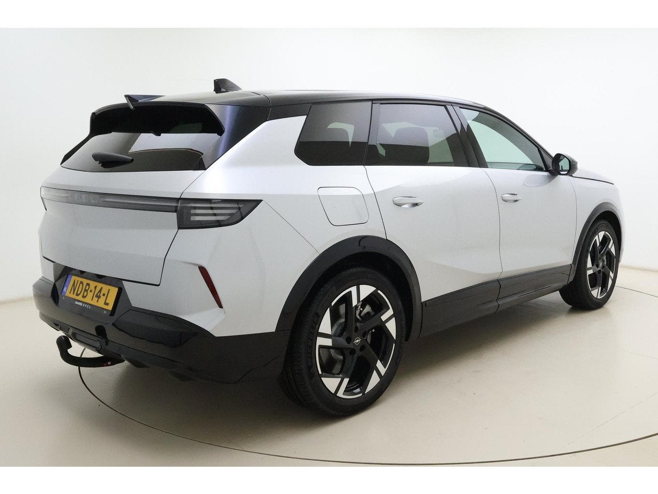 Opel Grandland 1.6 Turbo Plug-in-Hybrid Ultimate | 20'' lich, Auto's, Gebruikt, 194 pk, 4 cilinders, Alcantara