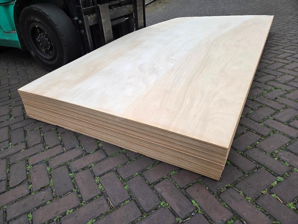 Okoume multiplex 153x310 cm /  4 mm dik  € 45,- per stuk, Ophalen, Nieuw, Multiplex, Minder dan 20 mm