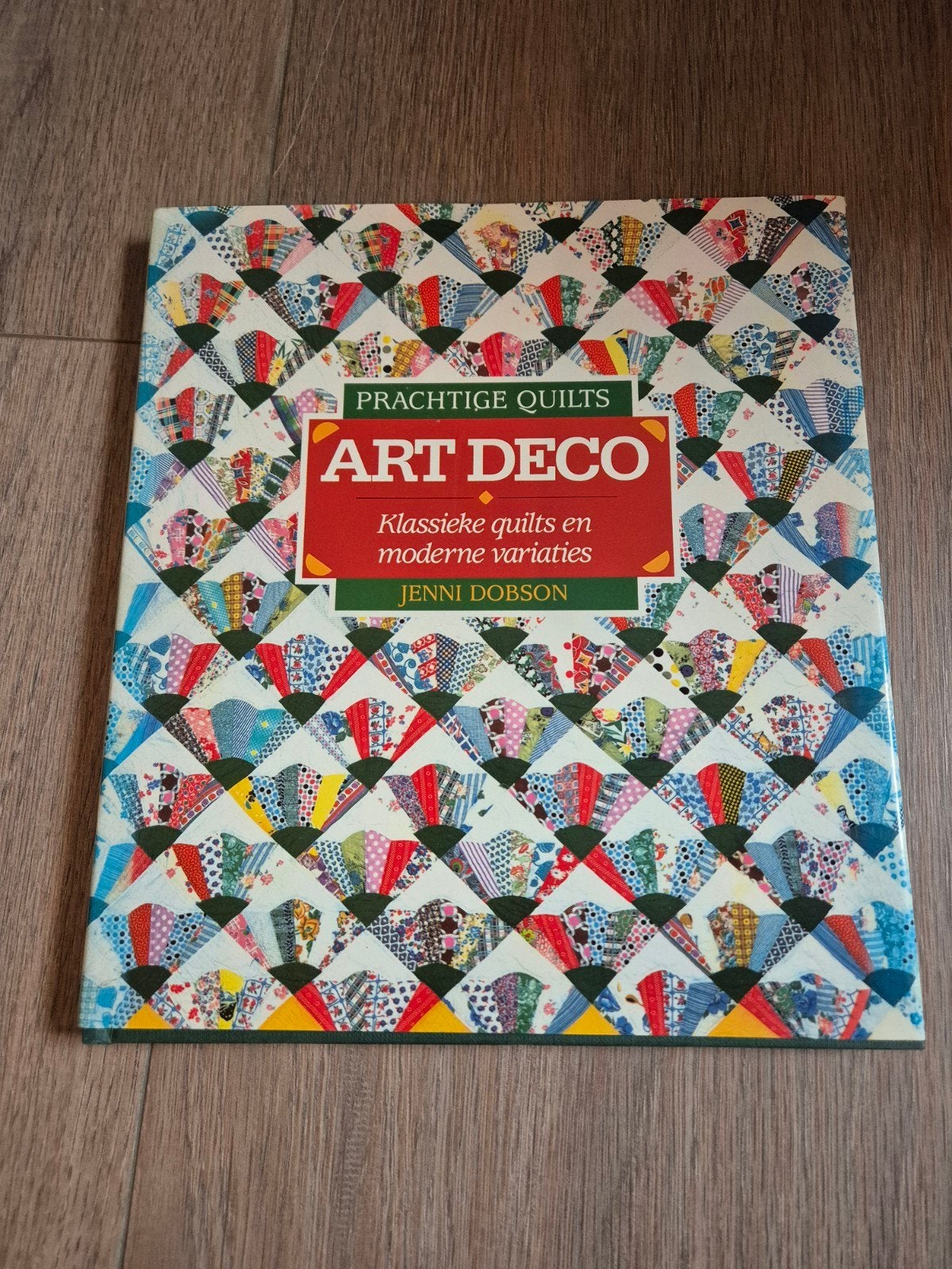 Jenni Dobson - Prachtige quilts, Ophalen of Verzenden, Nieuw, Borduren en Naaien