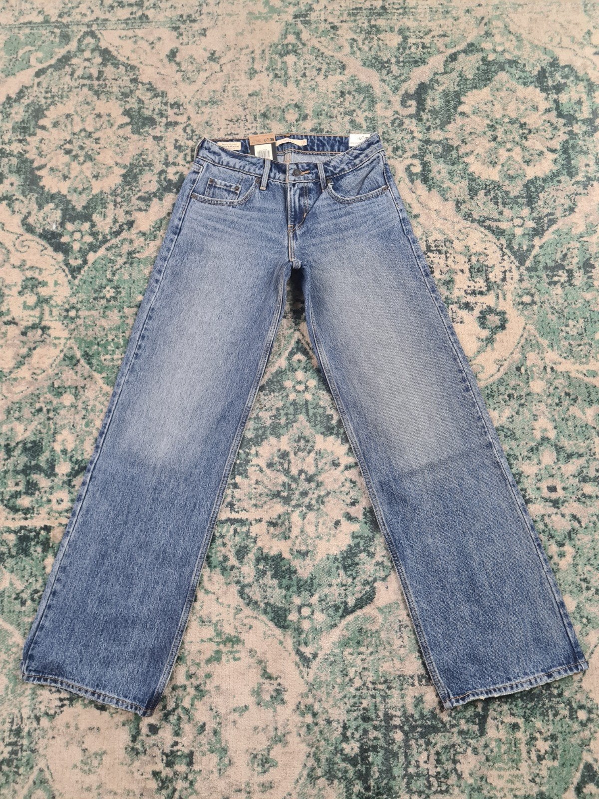 Levi’s Low Loose W25 L32 Dames Nieuw Tulsi2532, Blauw, Nieuw, Ophalen of Verzenden, W27 (confectie 34) of kleiner