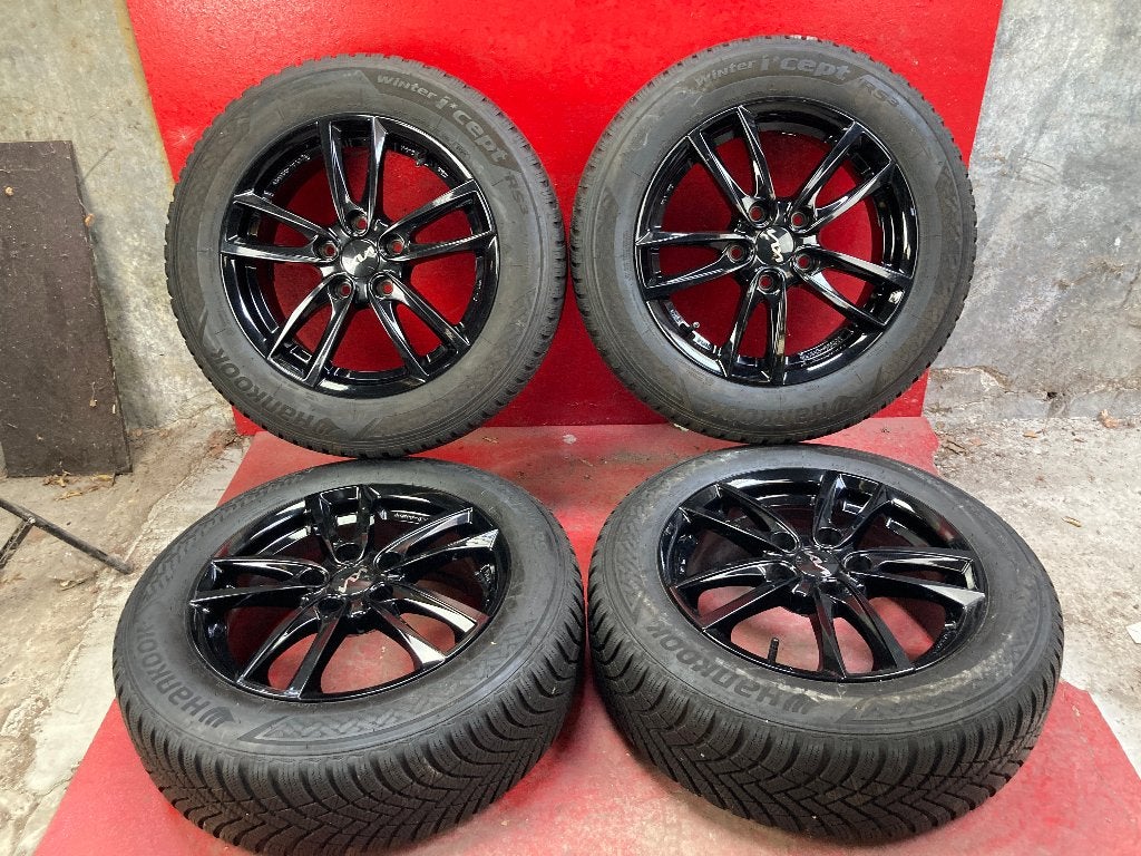 Winterbanden Kia Niro 205/60R16 Hankook, Gebruikt, 16 inch, ., Banden en Velgen