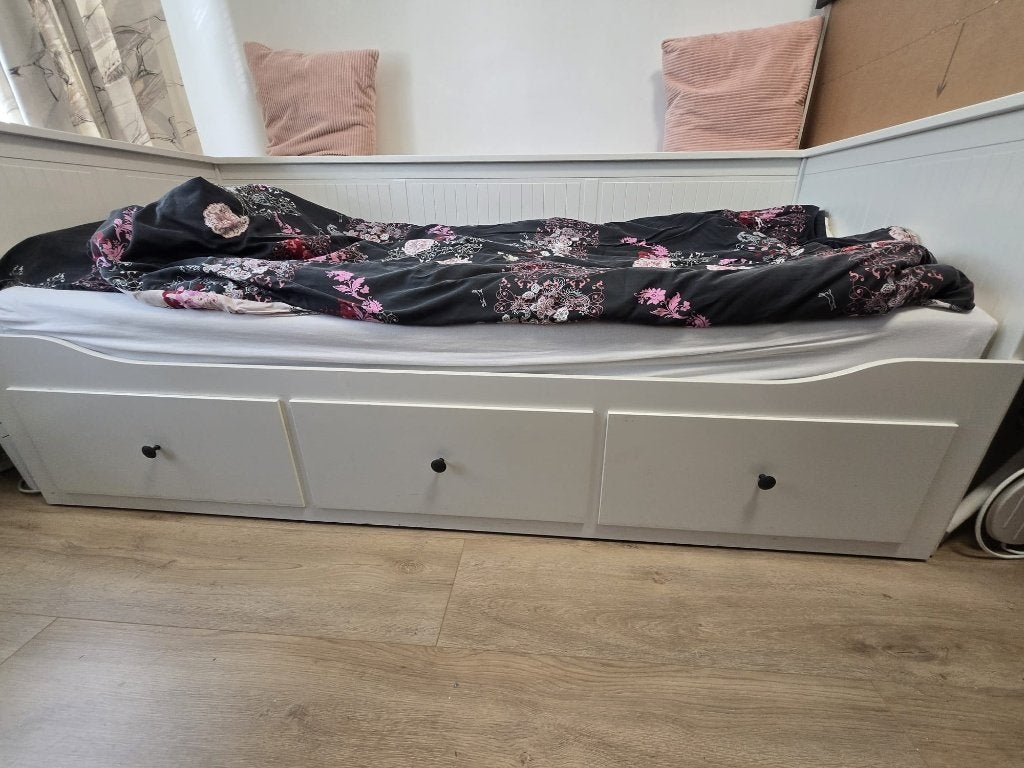 IKEA Hemnes bedbank wit (80x200)  + gratis 2 matrassen, Ophalen, Eenpersoons, Wit, 80 cm
