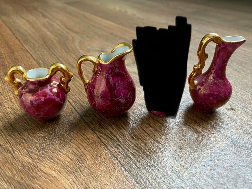 Set van 3 Limoges miniatuur kannetjes - rood/goud, Antiek en Kunst, Ophalen of Verzenden