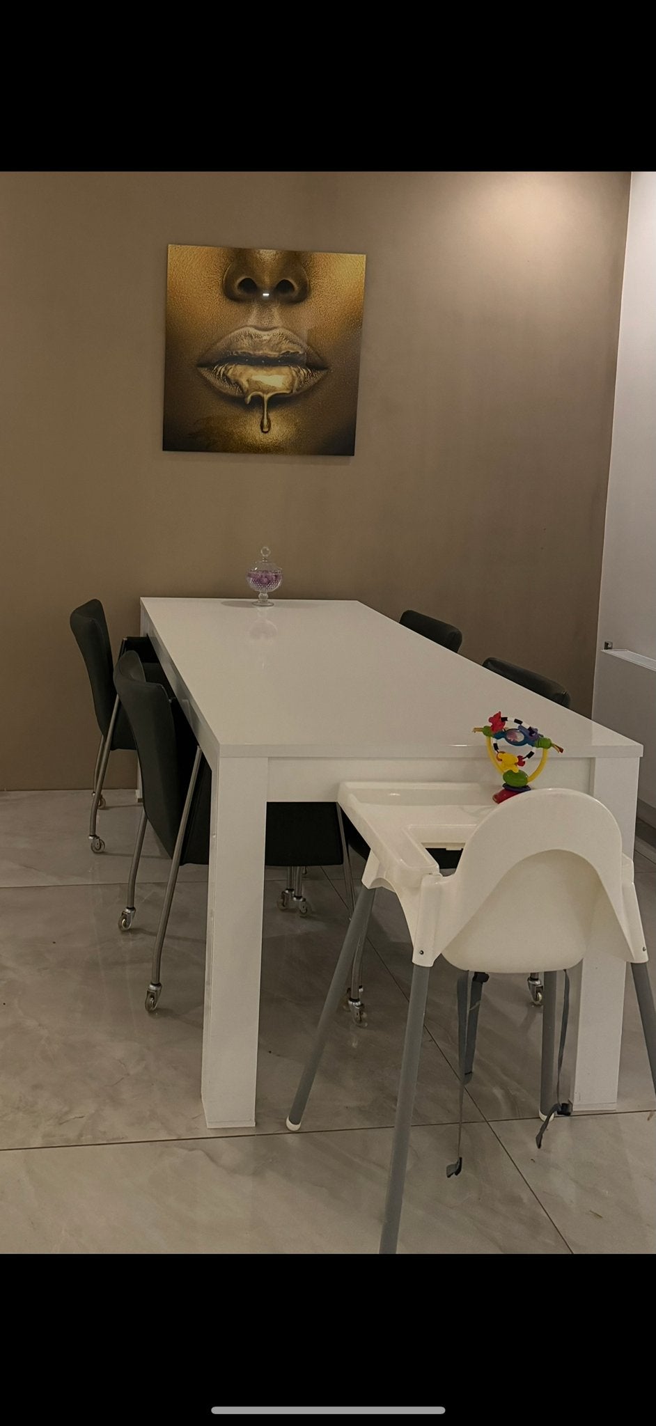 Hoogglans witte eettafel - 200x90 cm, Huis en Inrichting, Ophalen, Kunststof, Gebruikt, 200 cm of meer