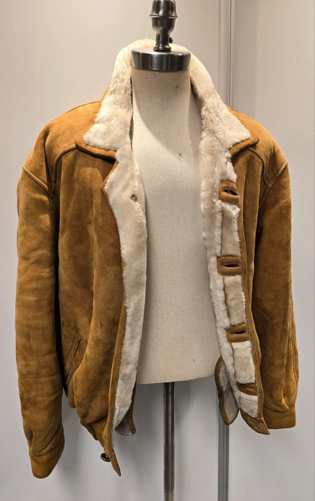 Unieke lammy coat bomber - heren maat L - lamsleer & vacht, Kleding | Heren, Ophalen of Verzenden, Gedragen, Maat 52/54 (L), Bruin