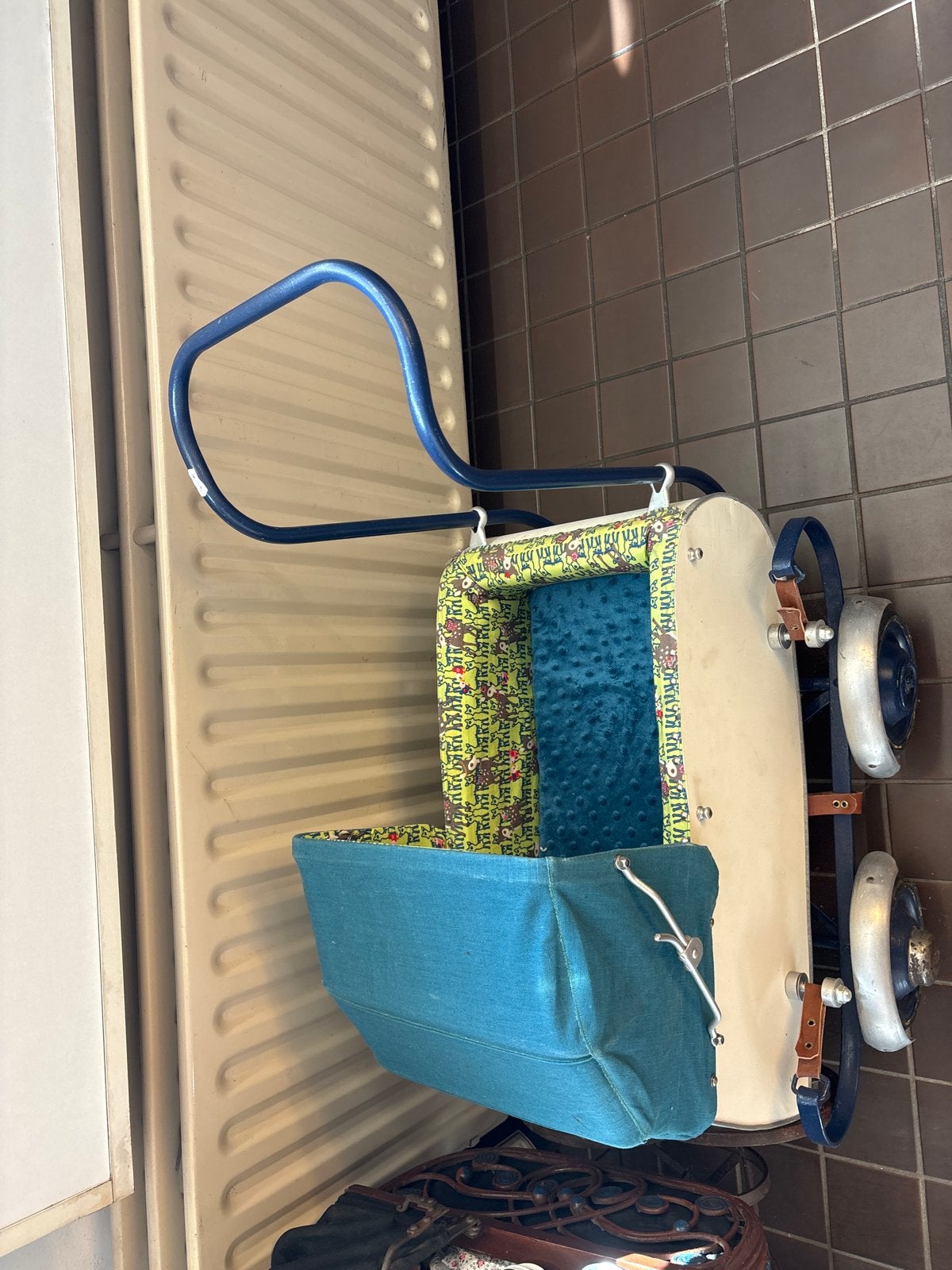 Vintage poppenwagen met uniek design, Ophalen, Gebruikt, Kinderwagen, Overige merken