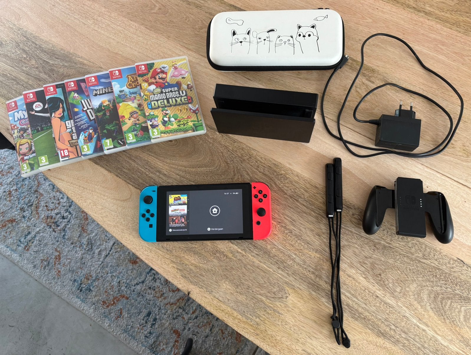 Nintendo Switch 2019 V2 + 7 games Compleet, Met games, Met 2 controllers, Zo goed als nieuw, Ophalen