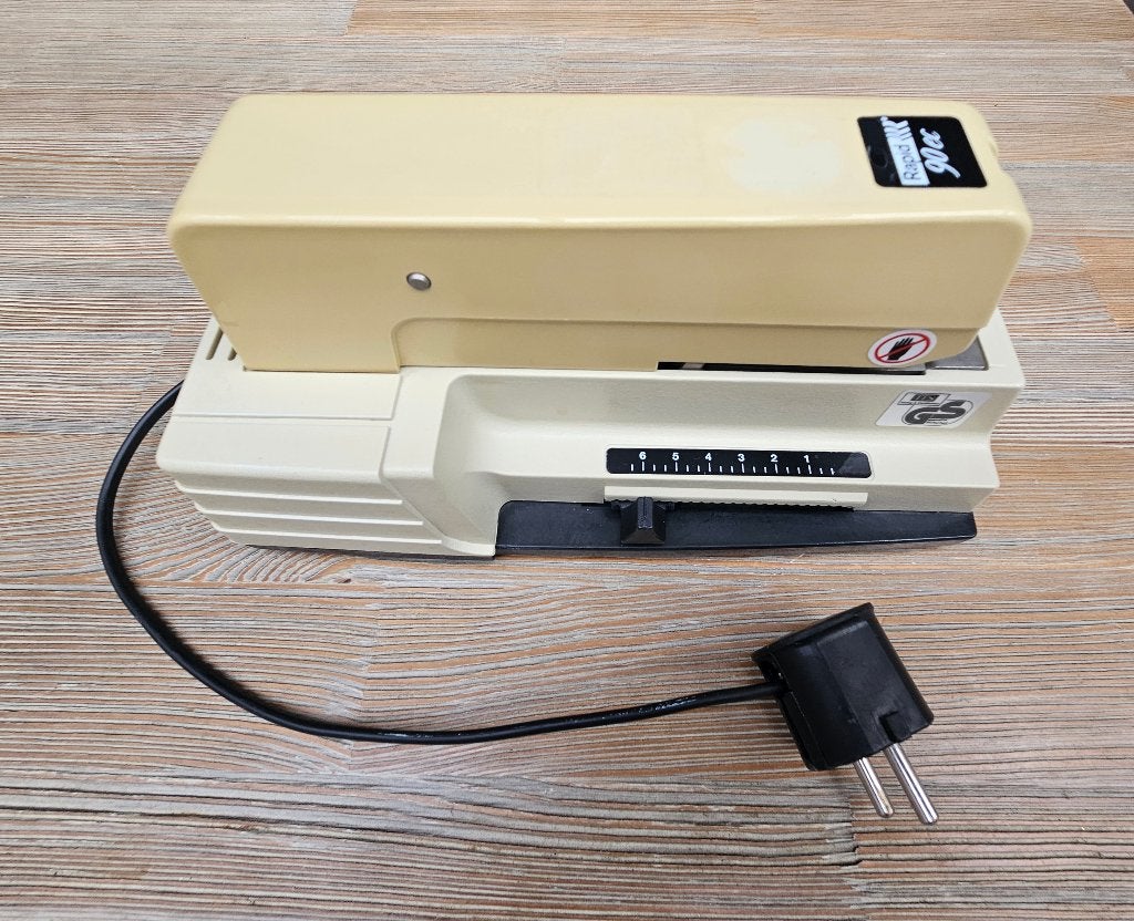 Isaberg Rapid AB Sweden Elektrische nietmachine, Ophalen, Gebruikt
