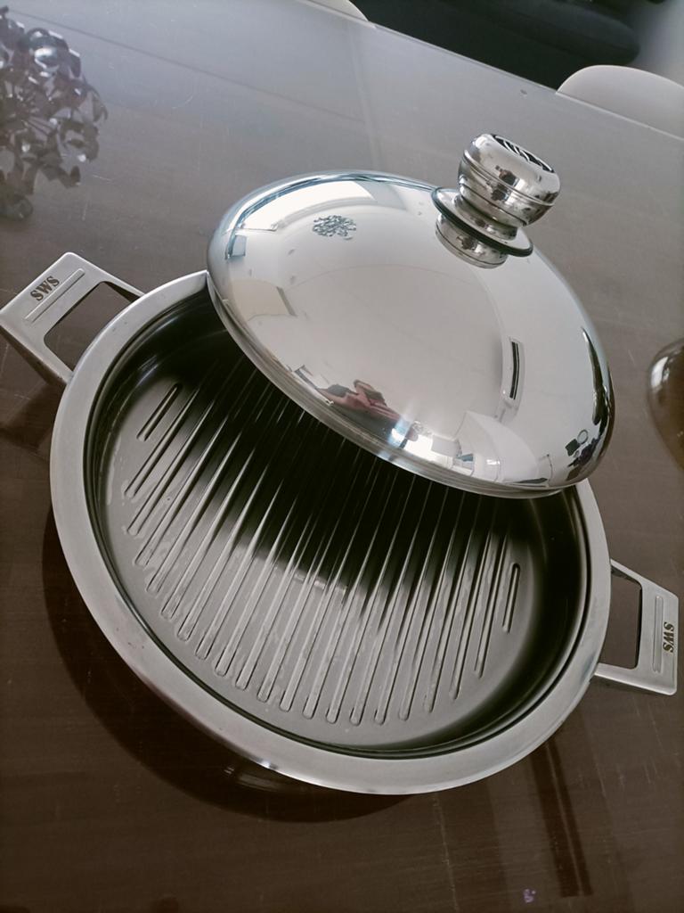 SİMTRONİC-SİEMENS SWS RVS Grillpan met Deksel., Ophalen of Verzenden, Zo goed als nieuw, Rvs, Keramische plaat