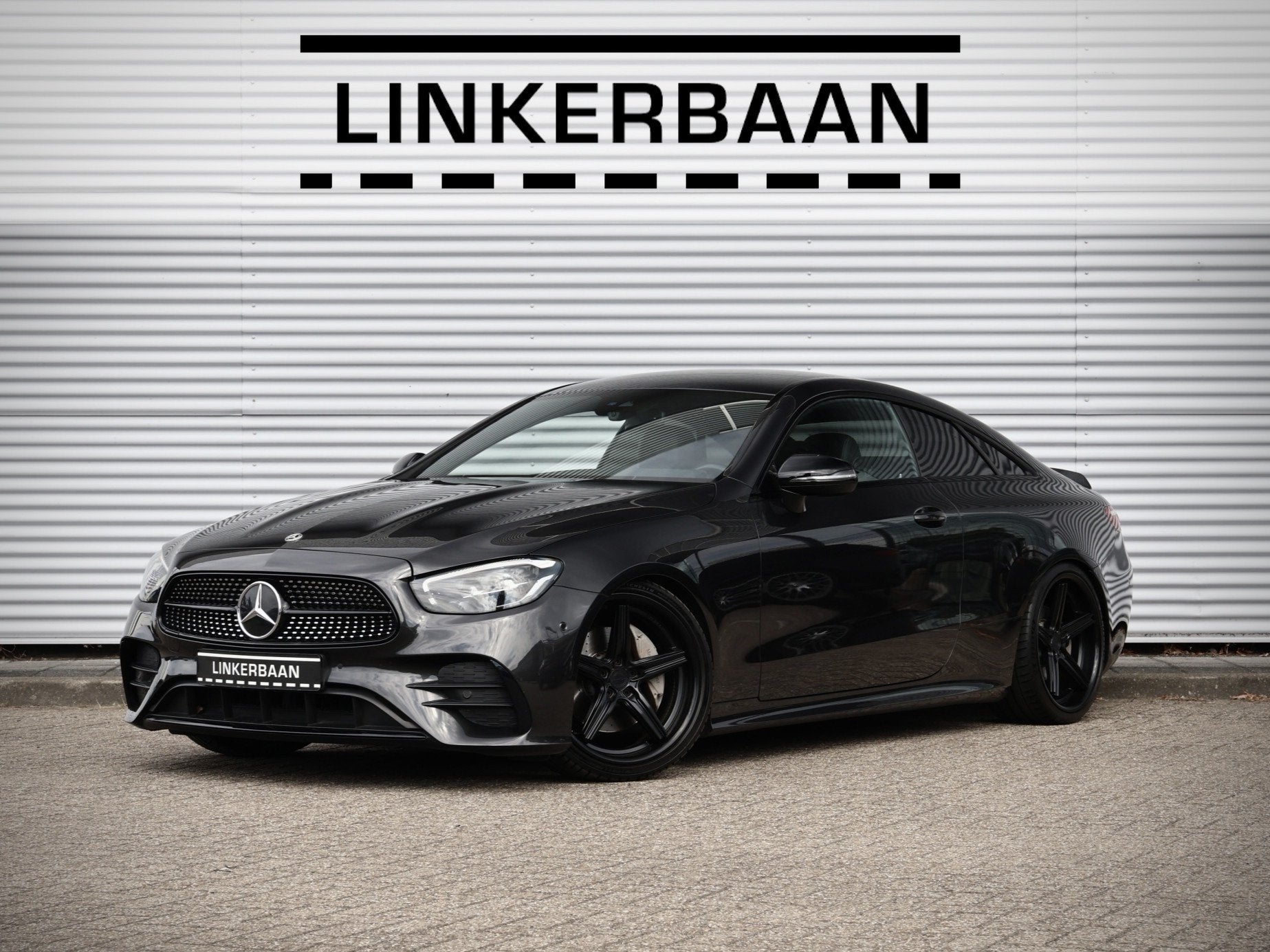 Mercedes-Benz E-Klasse Coupé 200 Coupé | AMG Line | Night, Auto's, Automaat, 4 cilinders, 1650 kg, Bedrijf