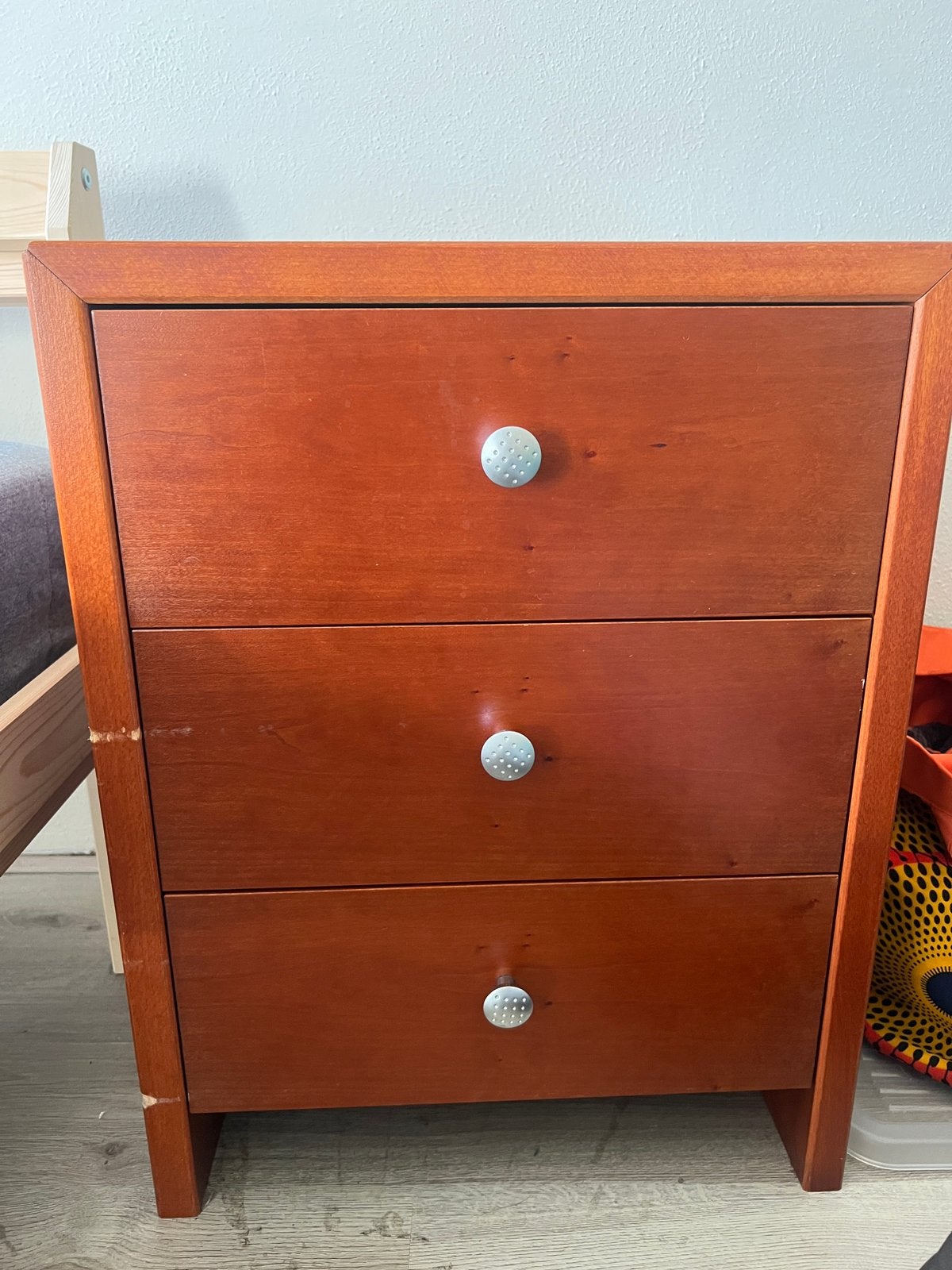 Bedside table / Nachtkastje, Ophalen of Verzenden, Zo goed als nieuw