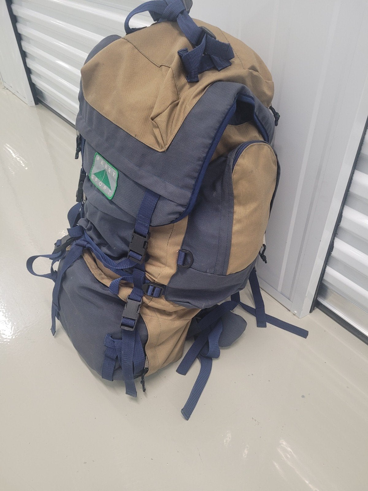Grote Perry Sport Trekking Rugzak - Ideaal voor Avontuur, Sieraden, Tassen en Uiterlijk, Tassen | Rugtassen, Gebruikt, Overige merken