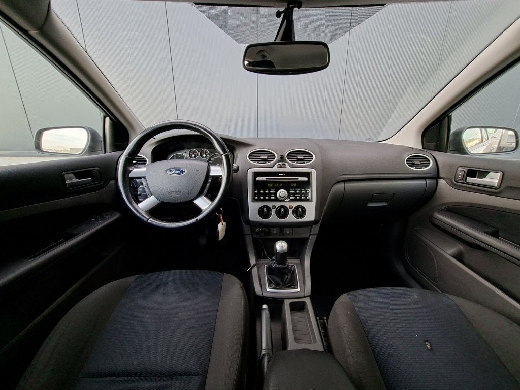 Ford Focus 1.6-16V Futura | Trekhaak | 5 deurs | Nieuwe voor, Focus, 1596 cc, Gebruikt, 4 cilinders