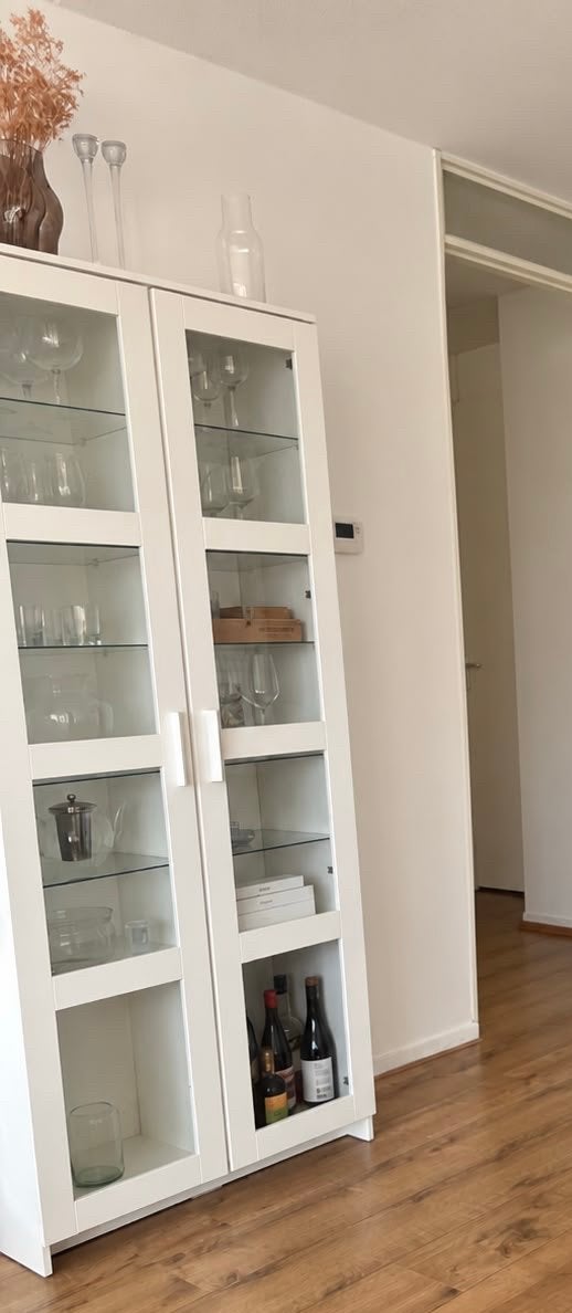 IKEA BRIMNES vitrinekast met glazen deuren, wit, Ophalen, 50 tot 100 cm, Zo goed als nieuw, 150 tot 200 cm