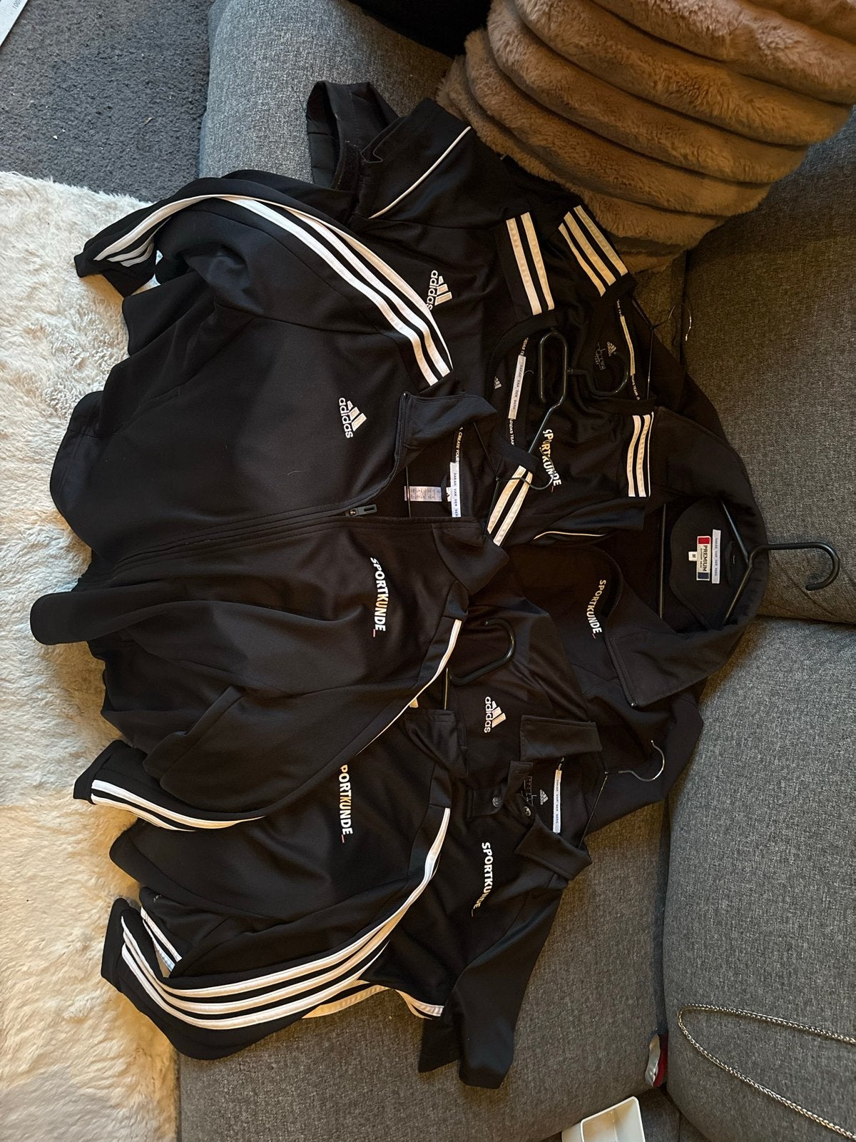 Adidas Kledingpakket Sportkunde (Maat L/M), Maat 38/40 (M), Verzenden, Zwart, Overige typen