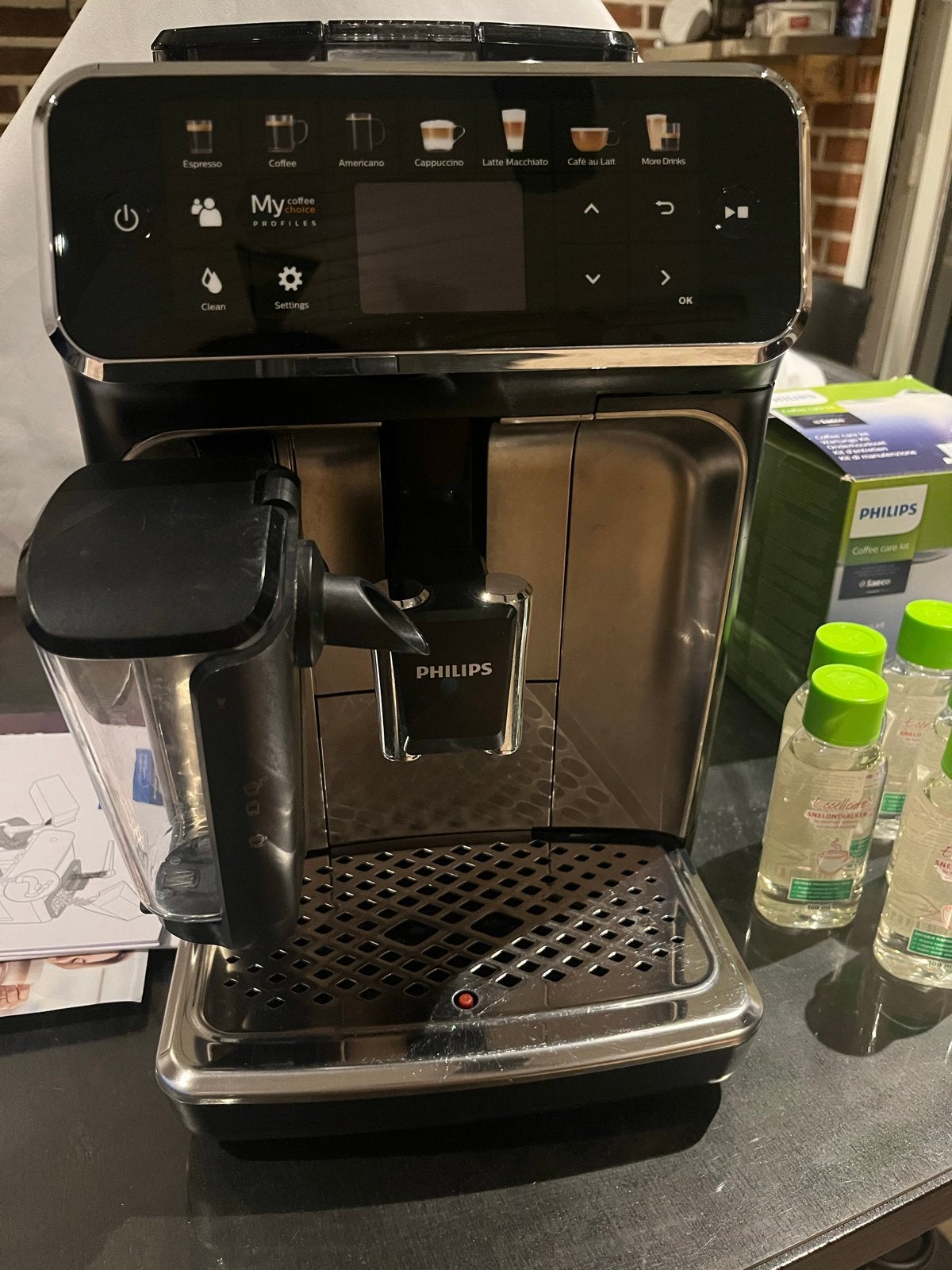 Philips LatteGo 5400 serie EP5447/90 volautomatische espress, Witgoed en Apparatuur, Afneembaar waterreservoir, Koffiemachine