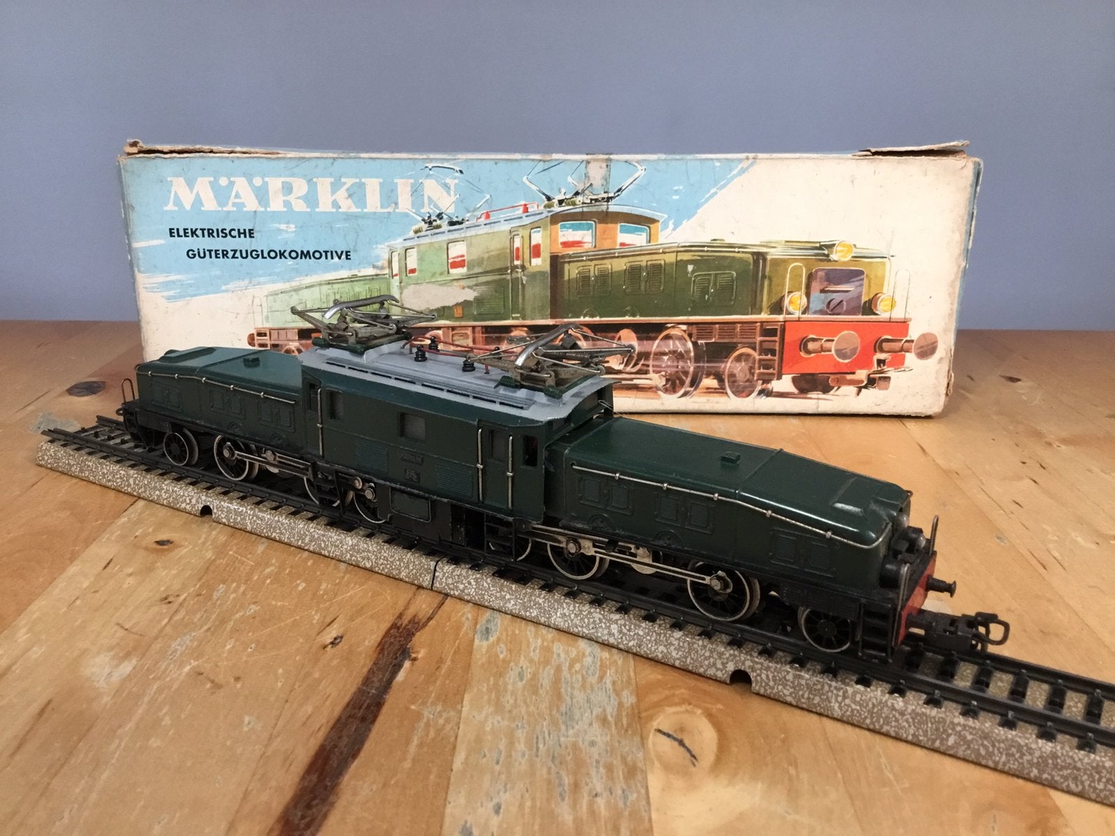 Marklin 3015 e-lok SBB-CFF krokodil in OVP (1959), Wisselstroom, Gebruikt, Locomotief, Ophalen of Verzenden