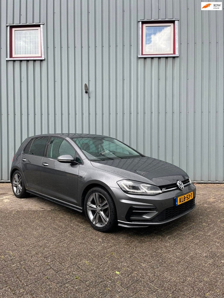 Volkswagen Golf 1.5 TSI Highline R line /zeer nette auto, Gebruikt, 150 pk, Alcantara, Bedrijf