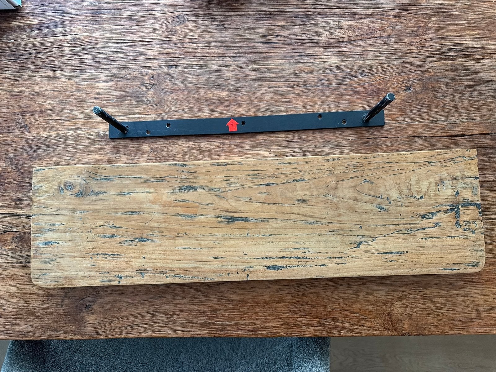 Zwevende houten plank met blinde bevestiging, Ophalen, Gebruikt